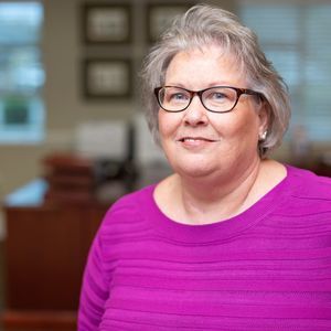 Meet your Posher, Debbie